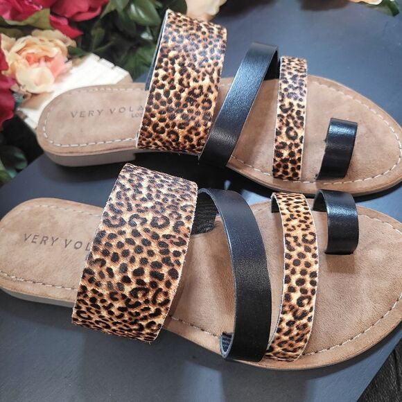 NIB Very Volatile Moshi Sandal - Picture 5 of 8